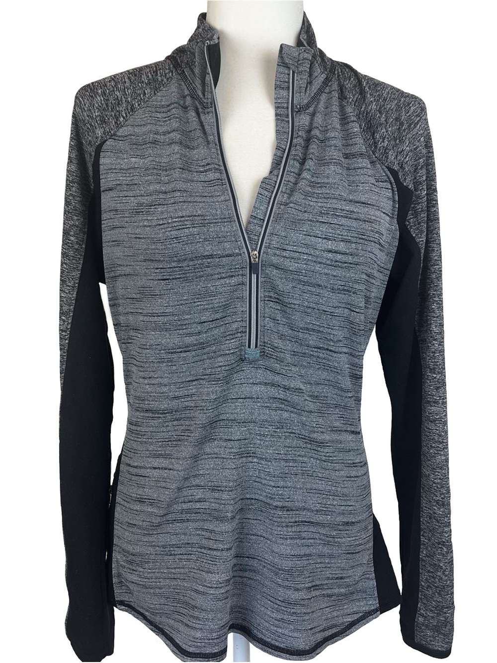 Athleta Running Wild Half Zip Pull Over Heather Gray Color Block Size Medium
